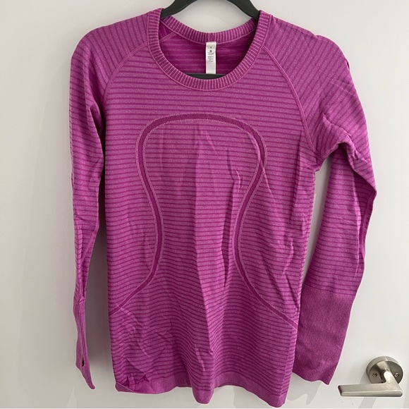 Lululemon Long Sleeve Top - Picture 1 of 2